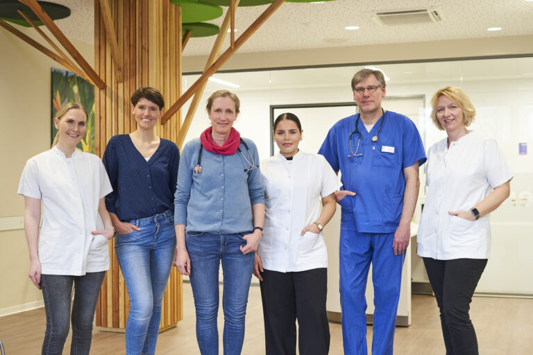 Das Team der Kinder- und Jugendarztpraxis im MVZ am KlinikumStadtSoest